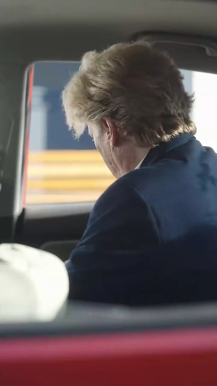 Cinta Di Ujung Jalanfoto