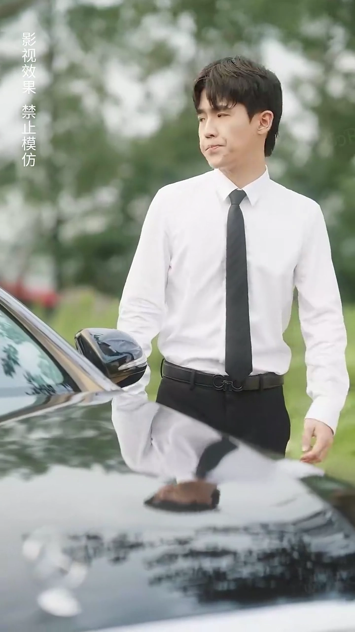 Istrinya yang Keren dan Manisfoto