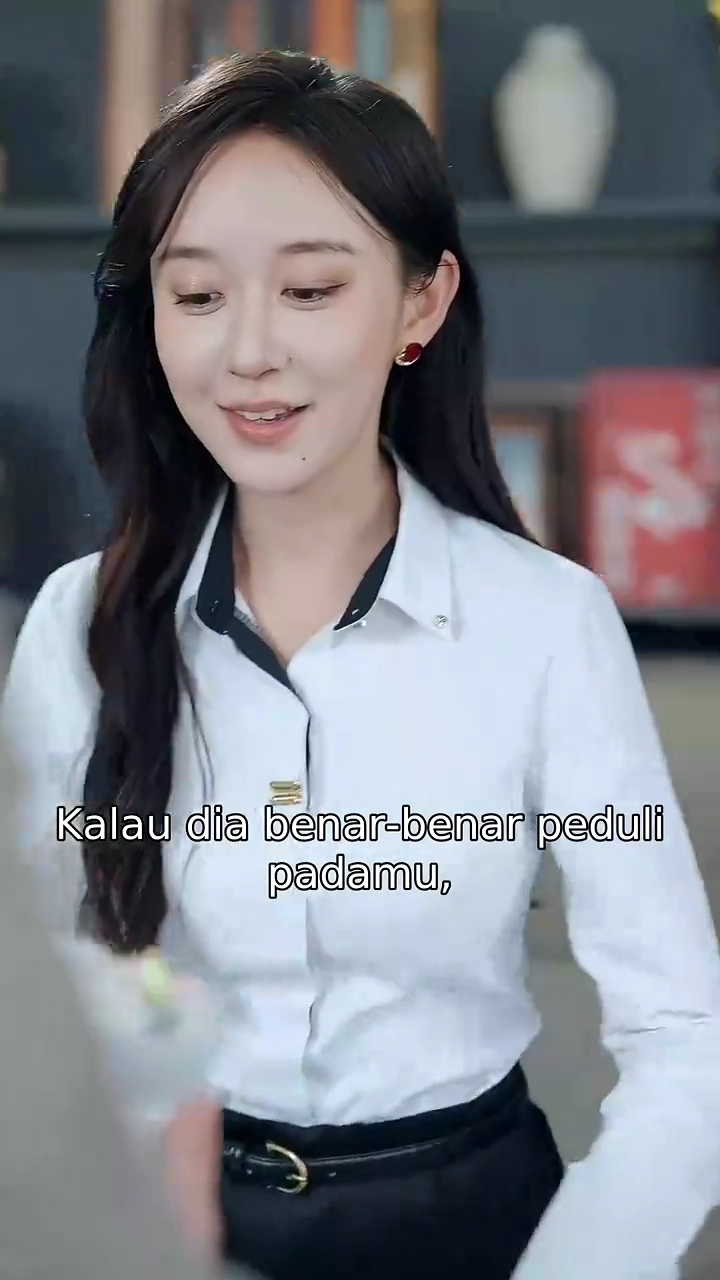 Dibalik Topeng Sang Pendiamfoto