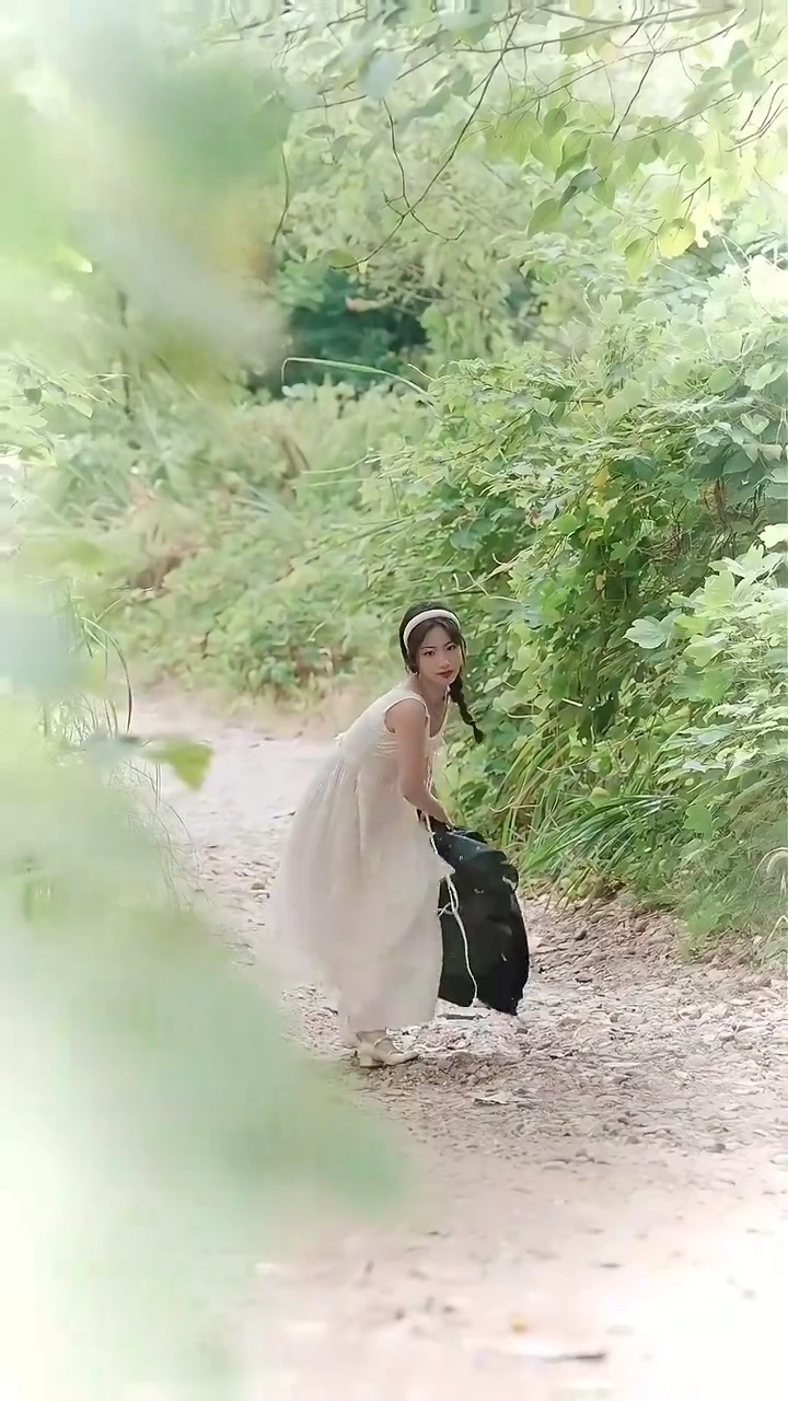 仮面を捨てた彼女写真