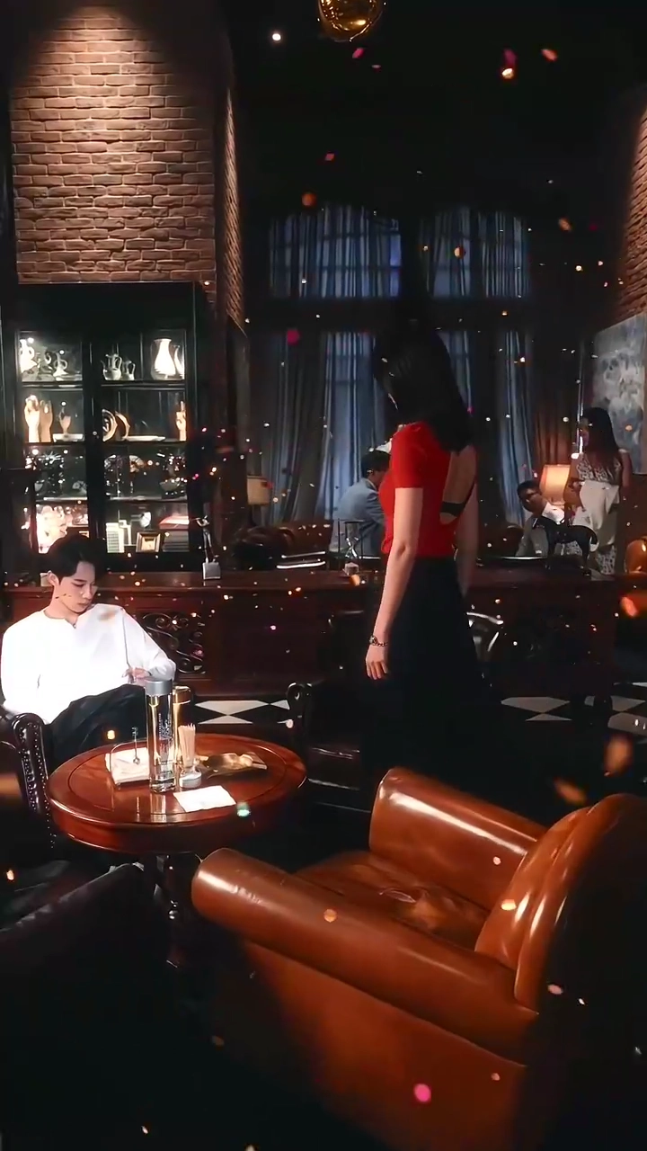 年上の姉、狼系彼氏写真