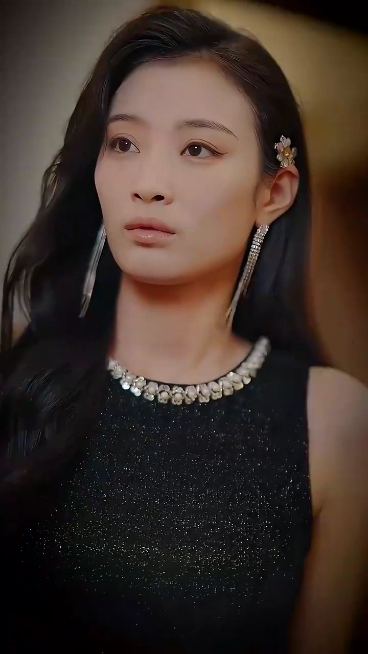 ホストと一夜、まさか社長で4児の父！？写真