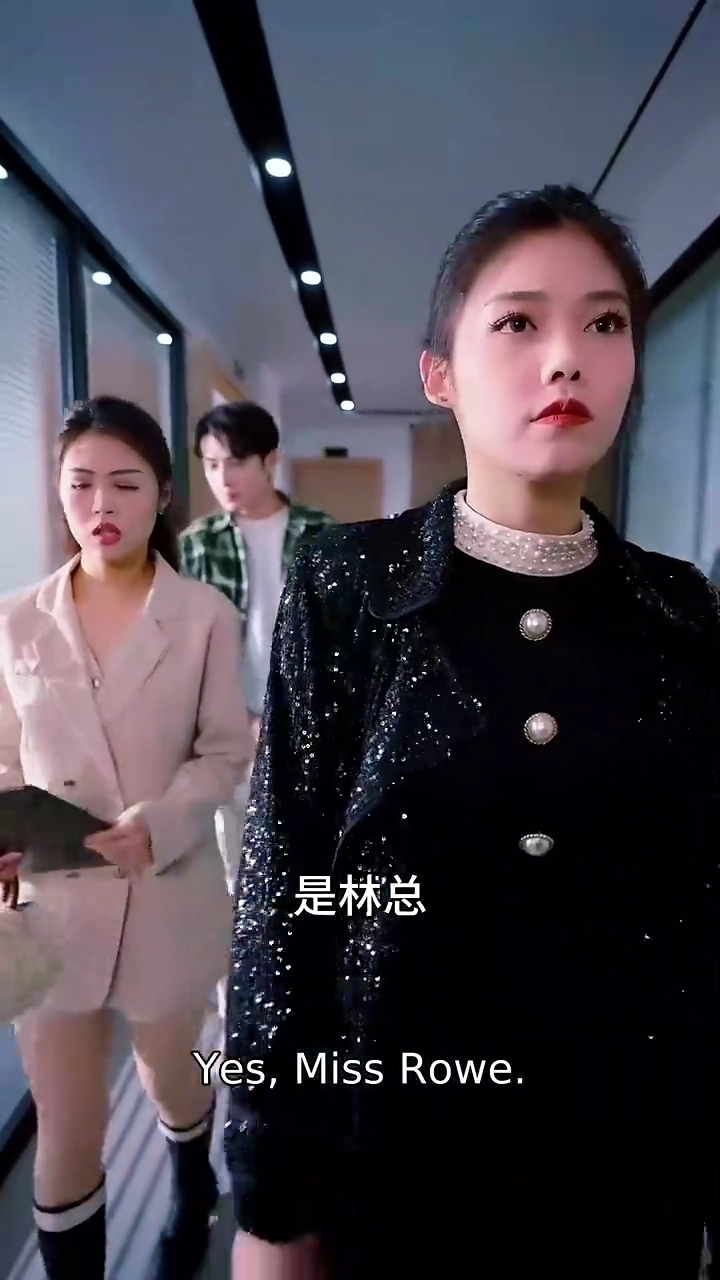 The Boss Lady's Body-Swapping AdventurePhoto