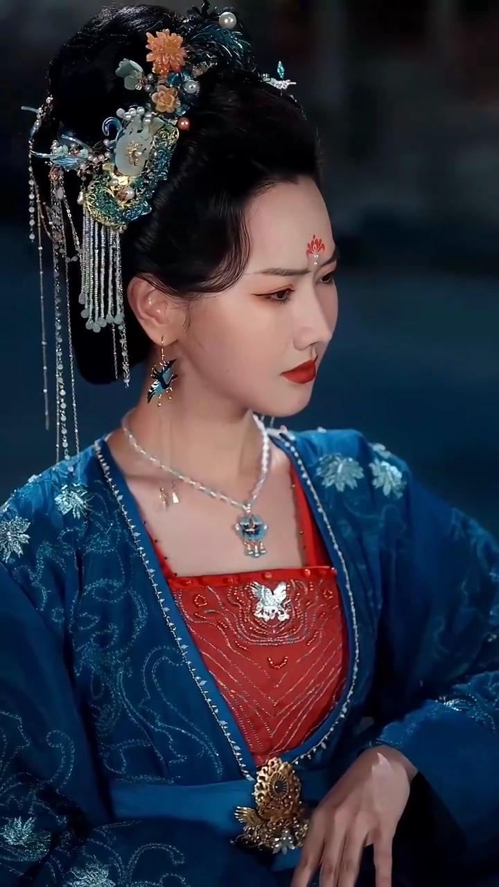 The Crimson Twin: A Consort's RevengePhoto