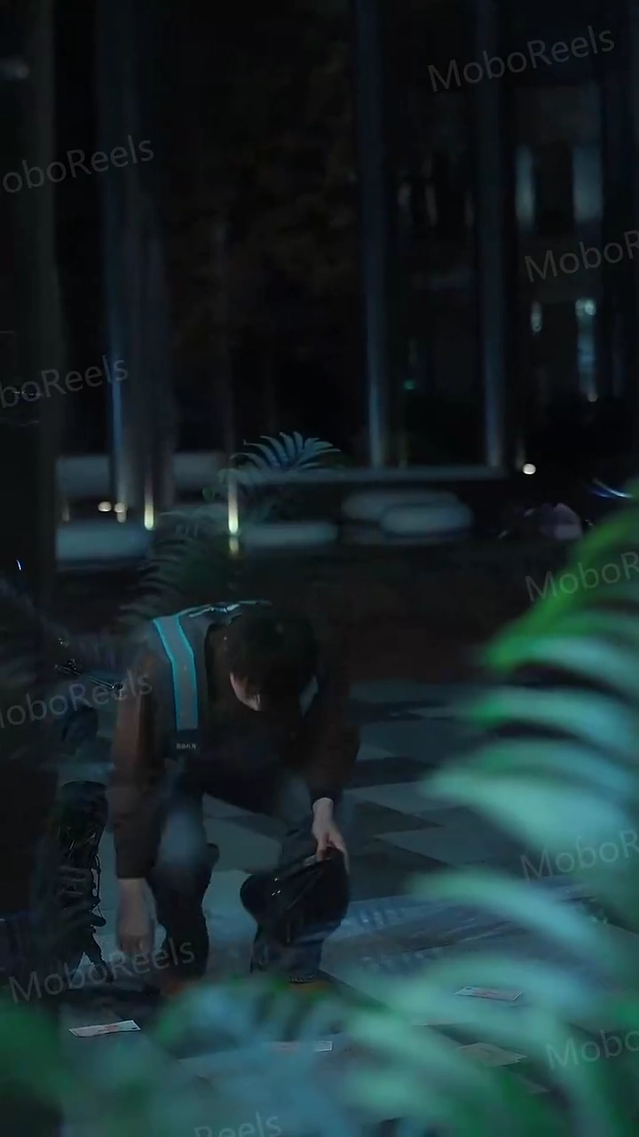 Cinderella Boy: From Chauffeur To RichesPhoto