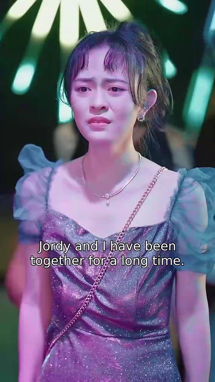 My Gigolo Husband Is a BillionairePhoto