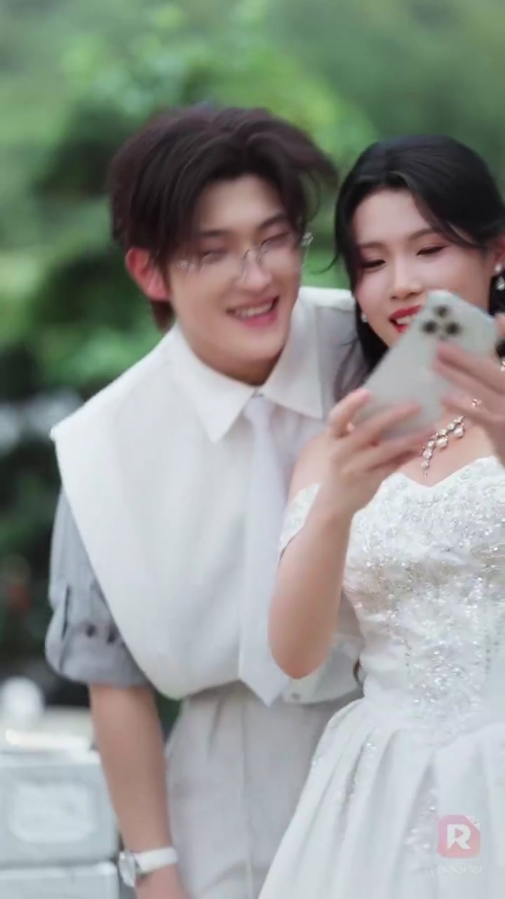 お嬢様が戻ったら、幼馴染3人は大慌て写真