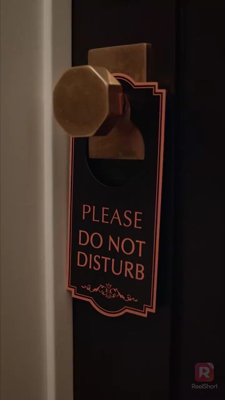 [Doublé] La Vierge et le milliardairePhoto