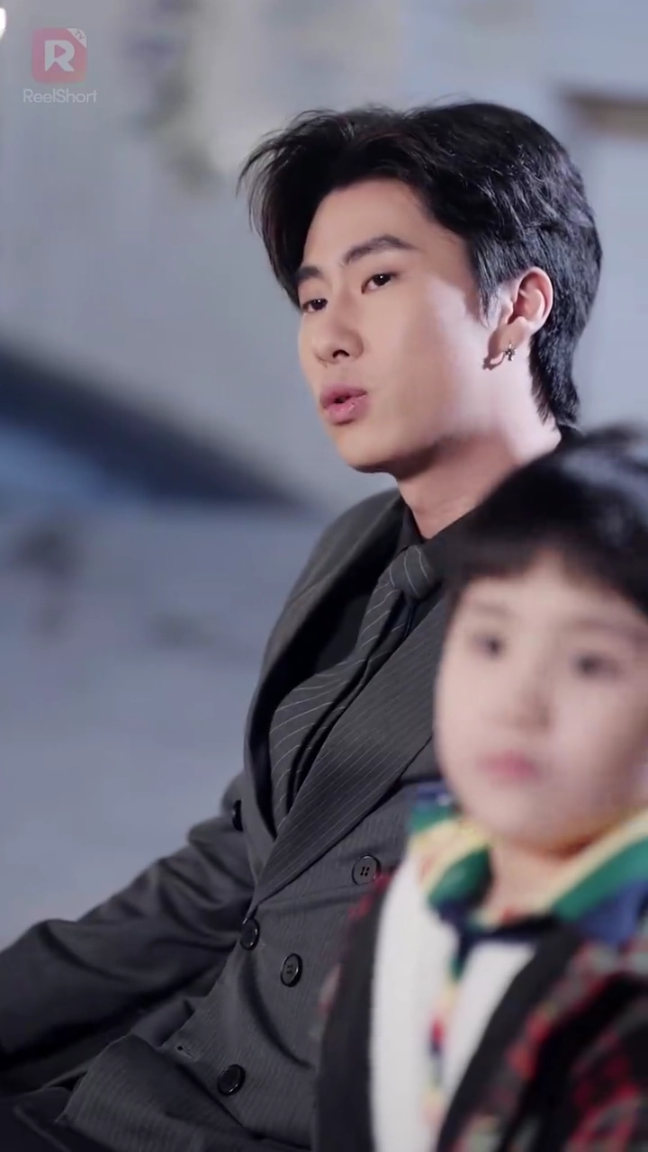 ซินเดอเรลล่านาฬิกาแห่งการแก้แค้นรูปภาพ