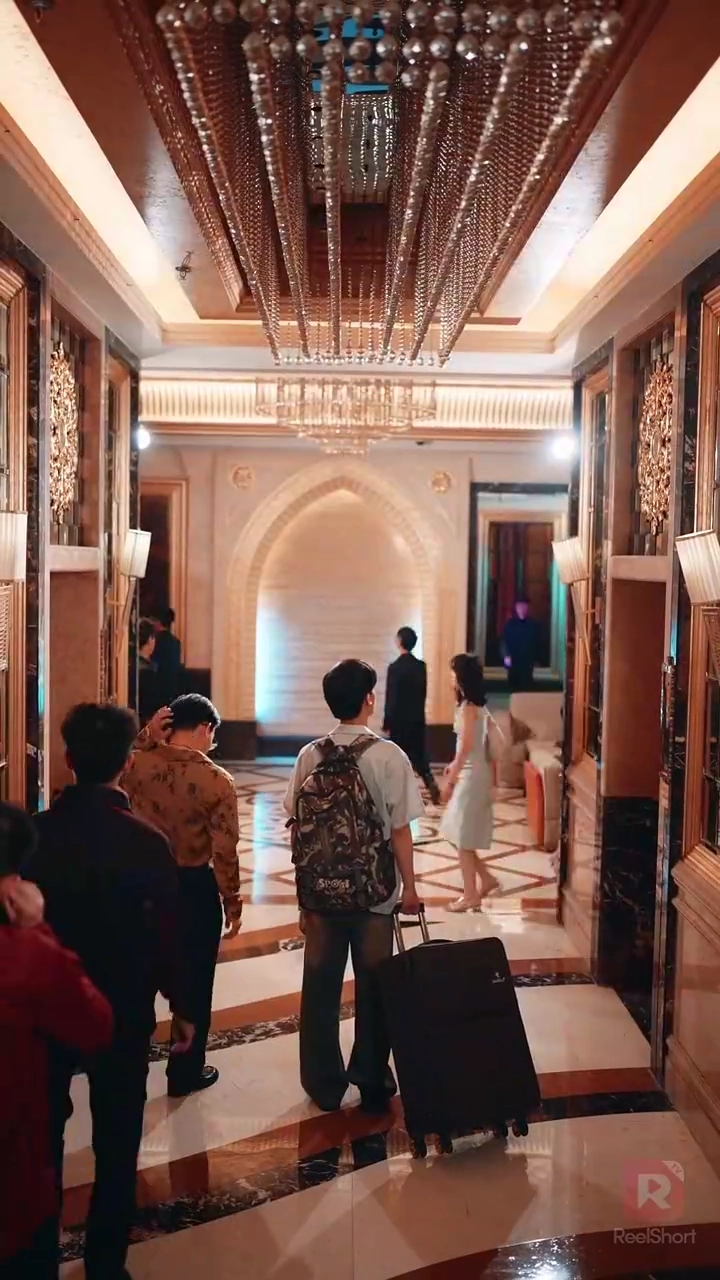 คมเดี่ยว: ผมเป็นยามในไนต์คลับรูปภาพ