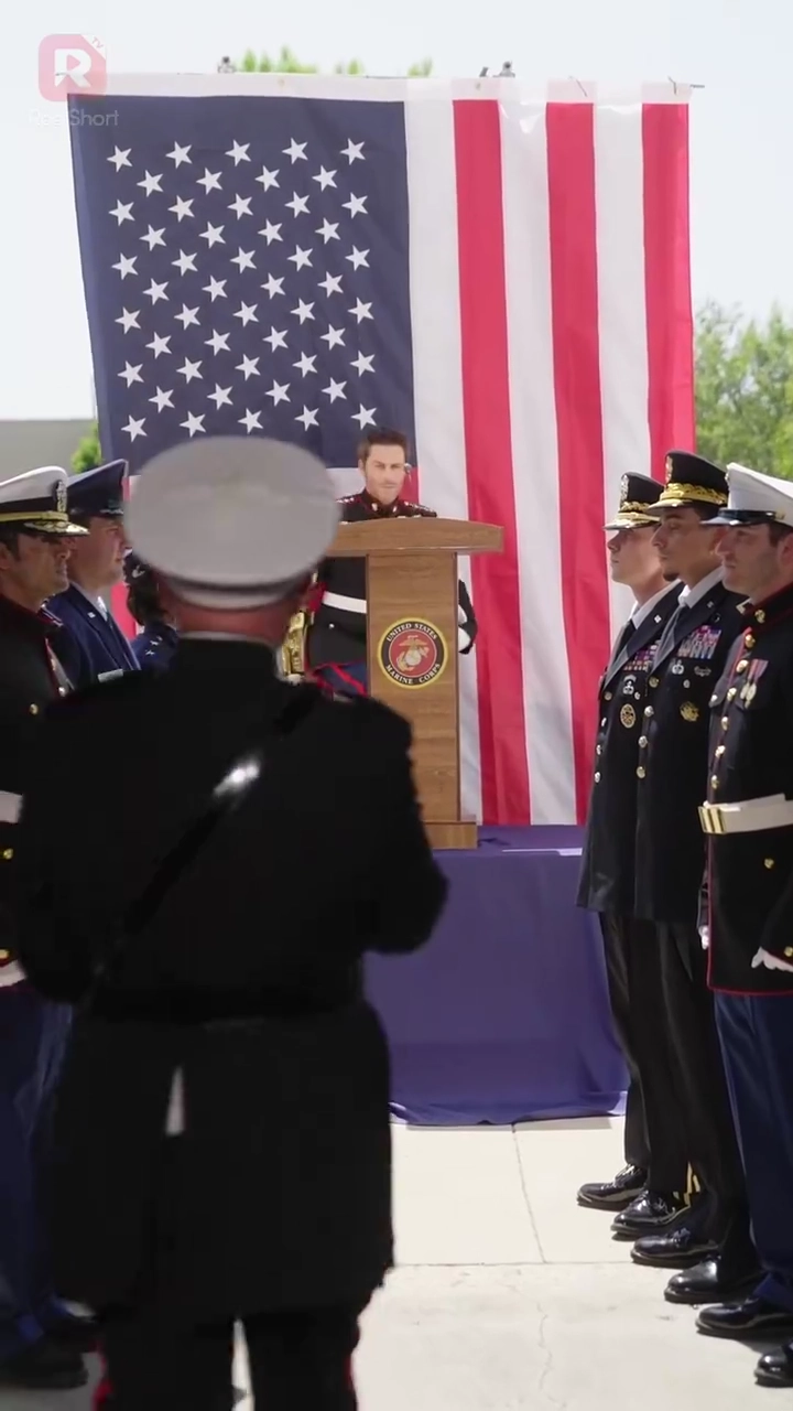 รักนี้เพื่อชาติและเธอรูปภาพ