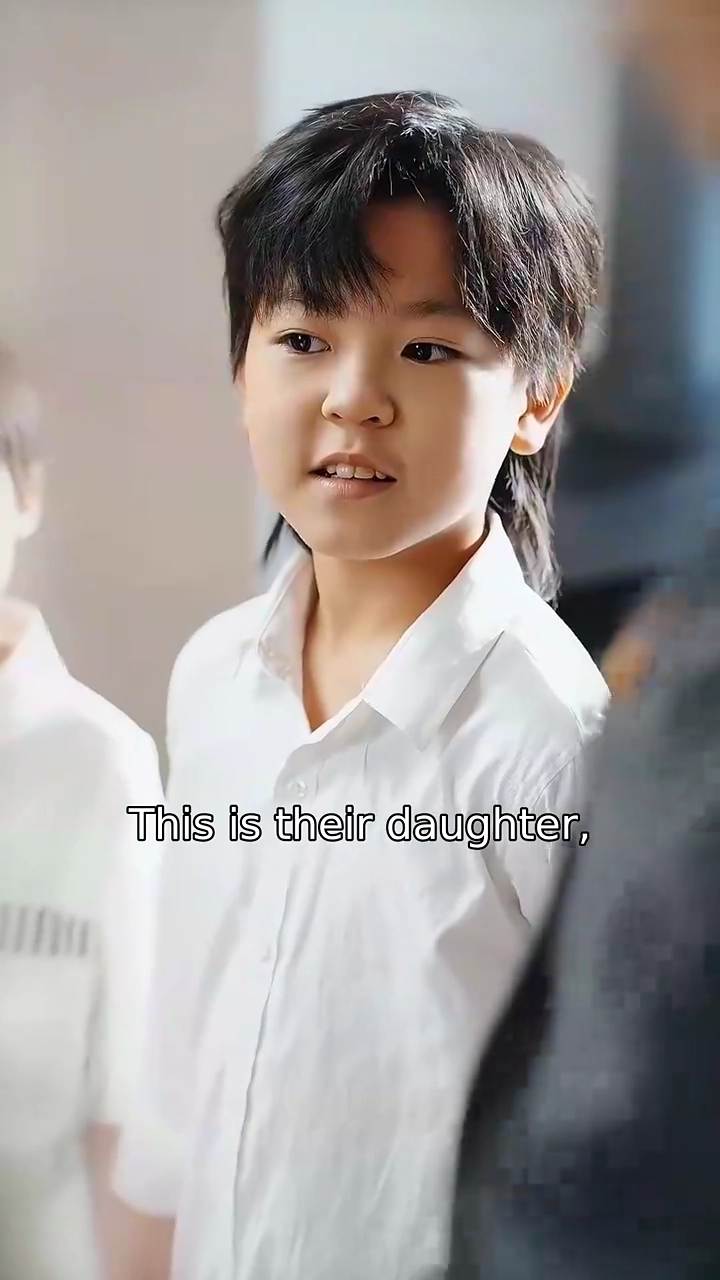 The Reserved Heir And His Reluctant BridePhoto