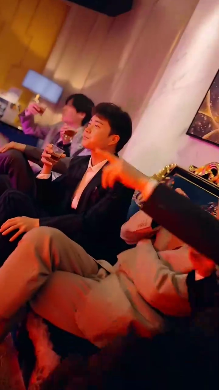 A Sick Man's Secret: The World Loses Value, I Gain WealthPhoto