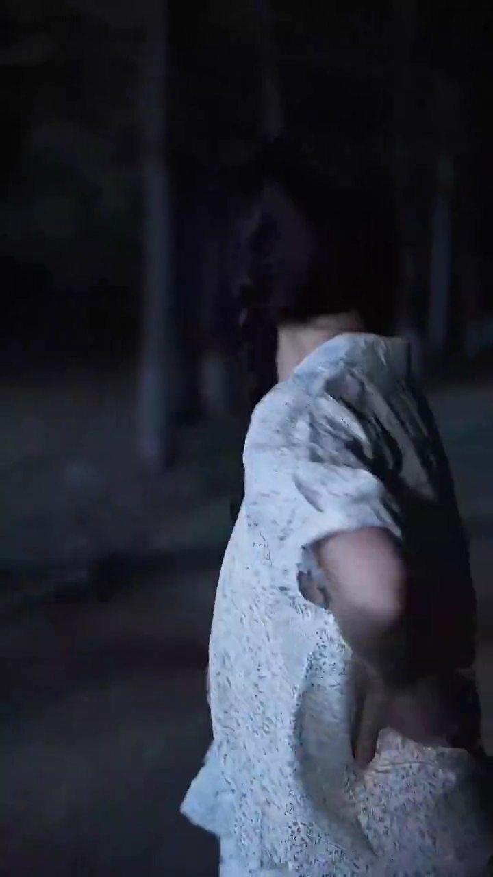 A Wife's Steadfast LovePhoto