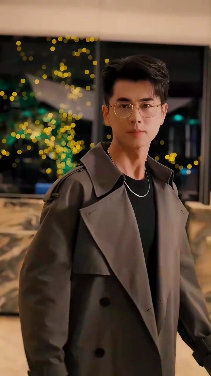 Her Fake Marriage, His True LovePhoto