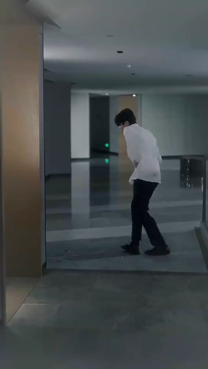 Falling For The BossPhoto