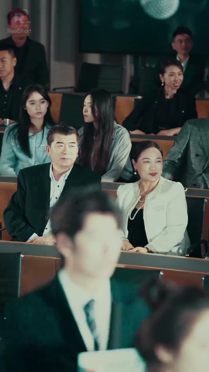 このボディーガード、無敵すぎる写真